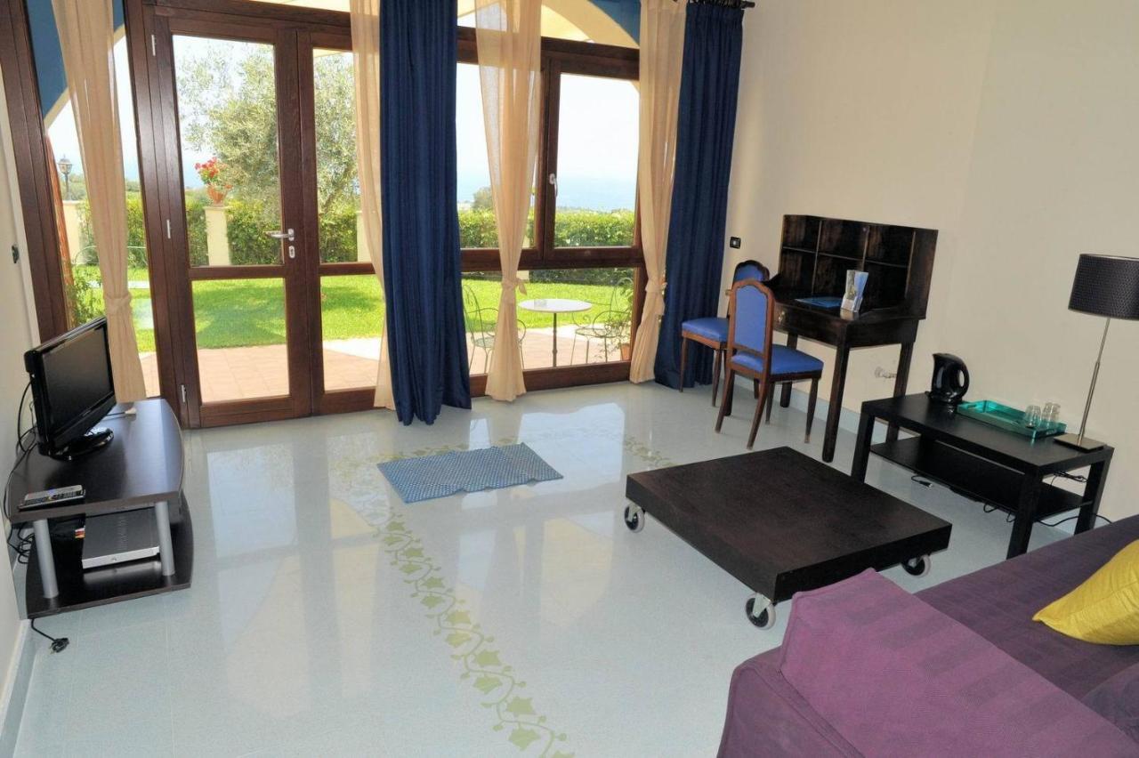 Tenuta Santa Tecla Acireale Phòng bức ảnh